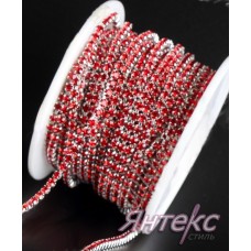Цепочка со стразами декоративная арт. 2054 (2,4 мм.) уп.10 ярд. (красный в серебряной оправе)